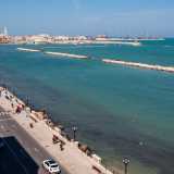 ...possiamo ammirare il mare e all�orizzonte il centro storico di Bari